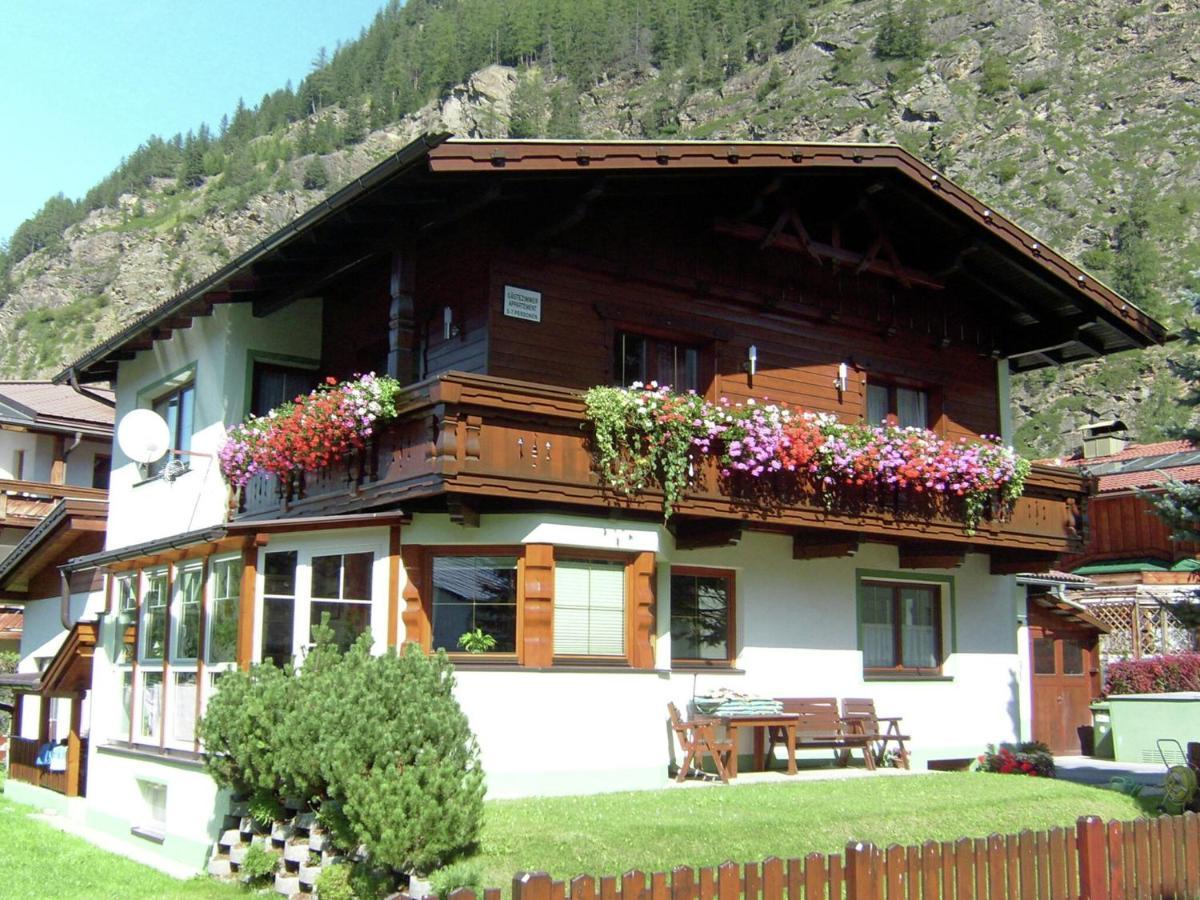 Modern Apartment In Langenfeld Near Ski Area Kültér fotó