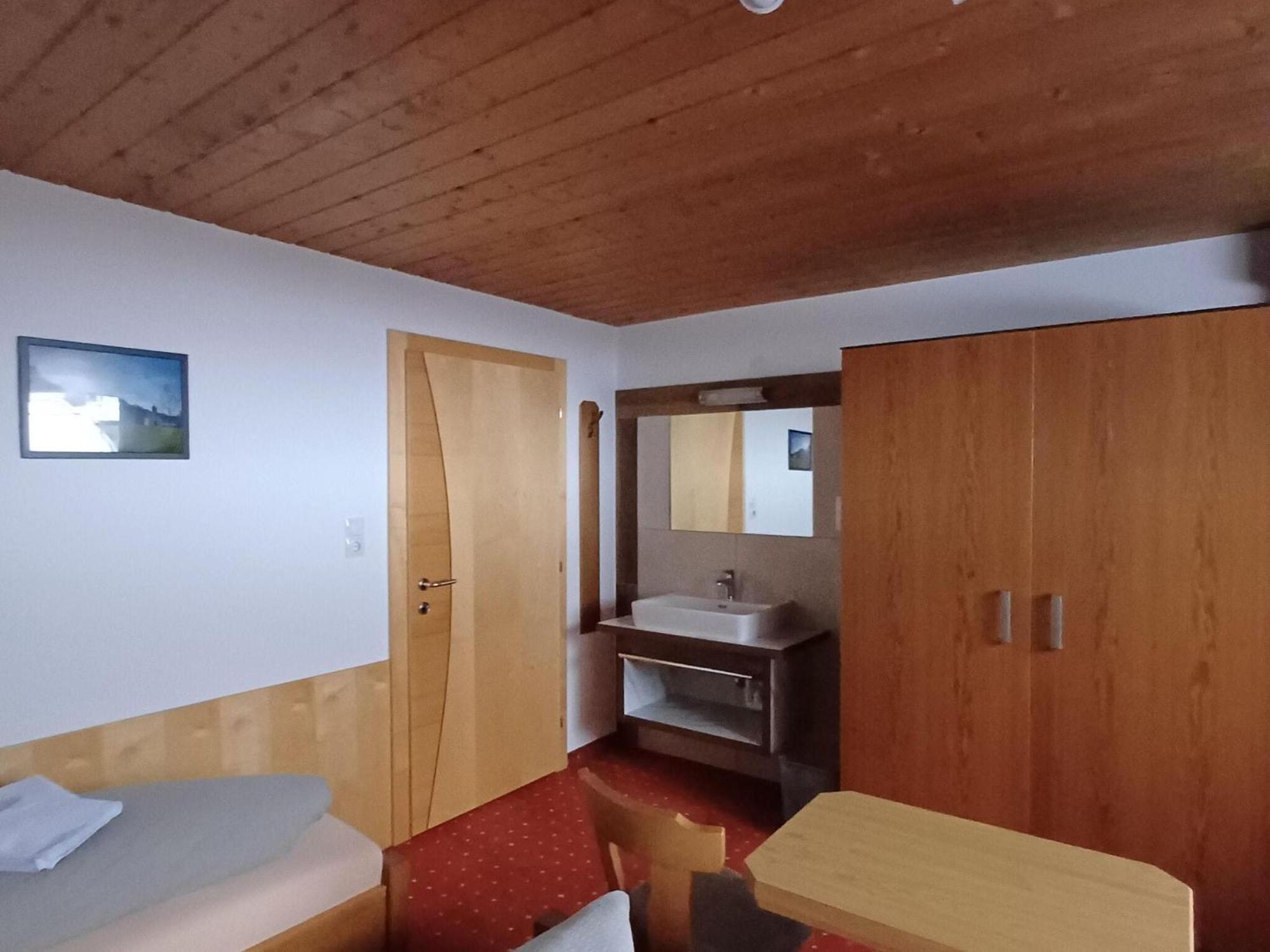 Modern Apartment In Langenfeld Near Ski Area Kültér fotó